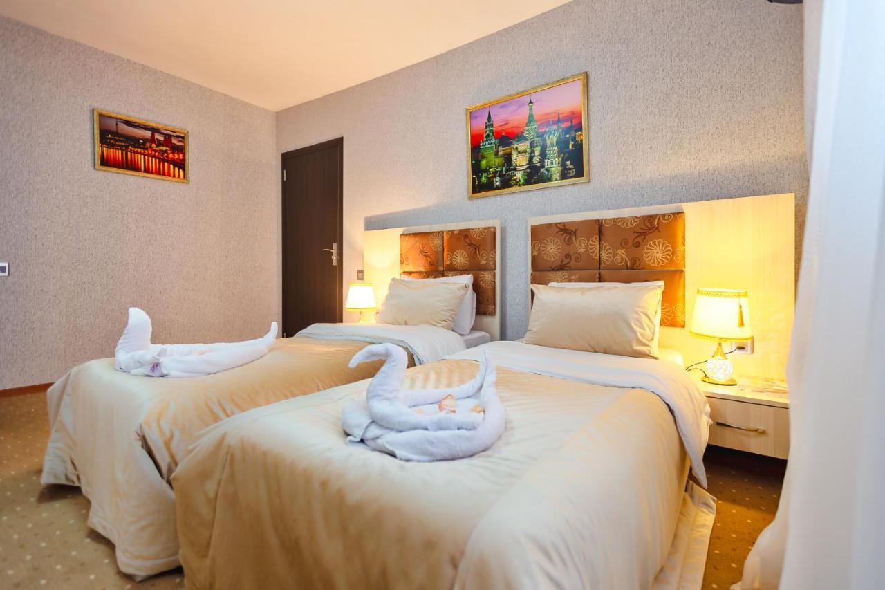 Golden Time Hotel Baky Esterno foto