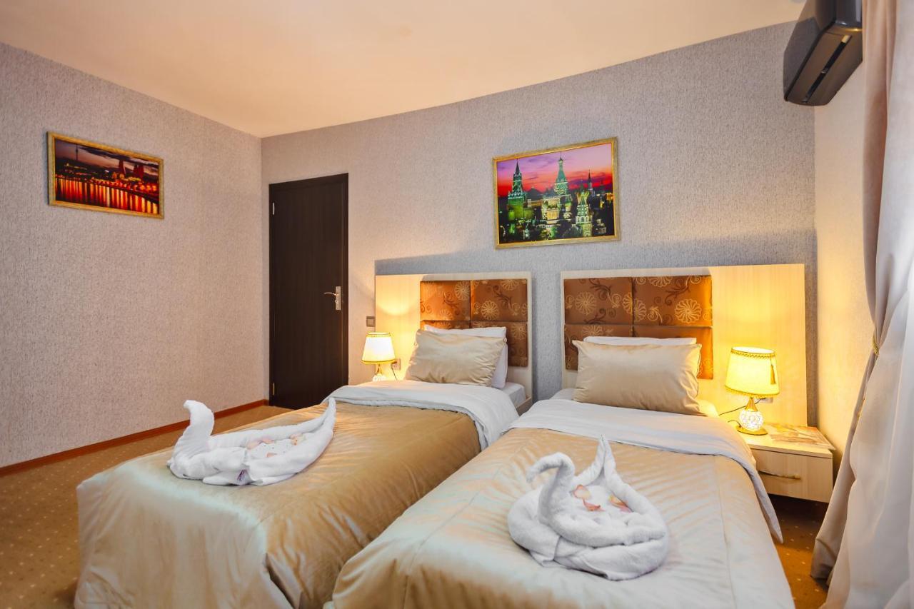Golden Time Hotel Baky Esterno foto