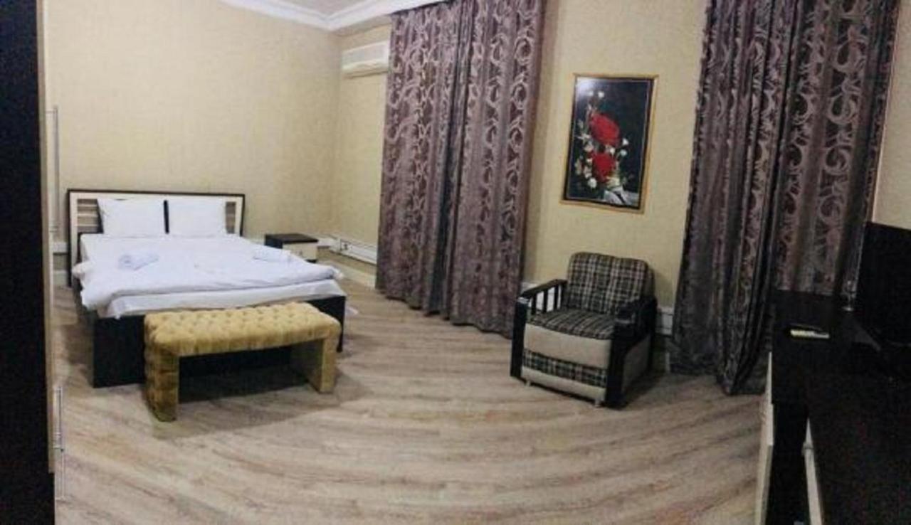 Golden Time Hotel Baky Esterno foto