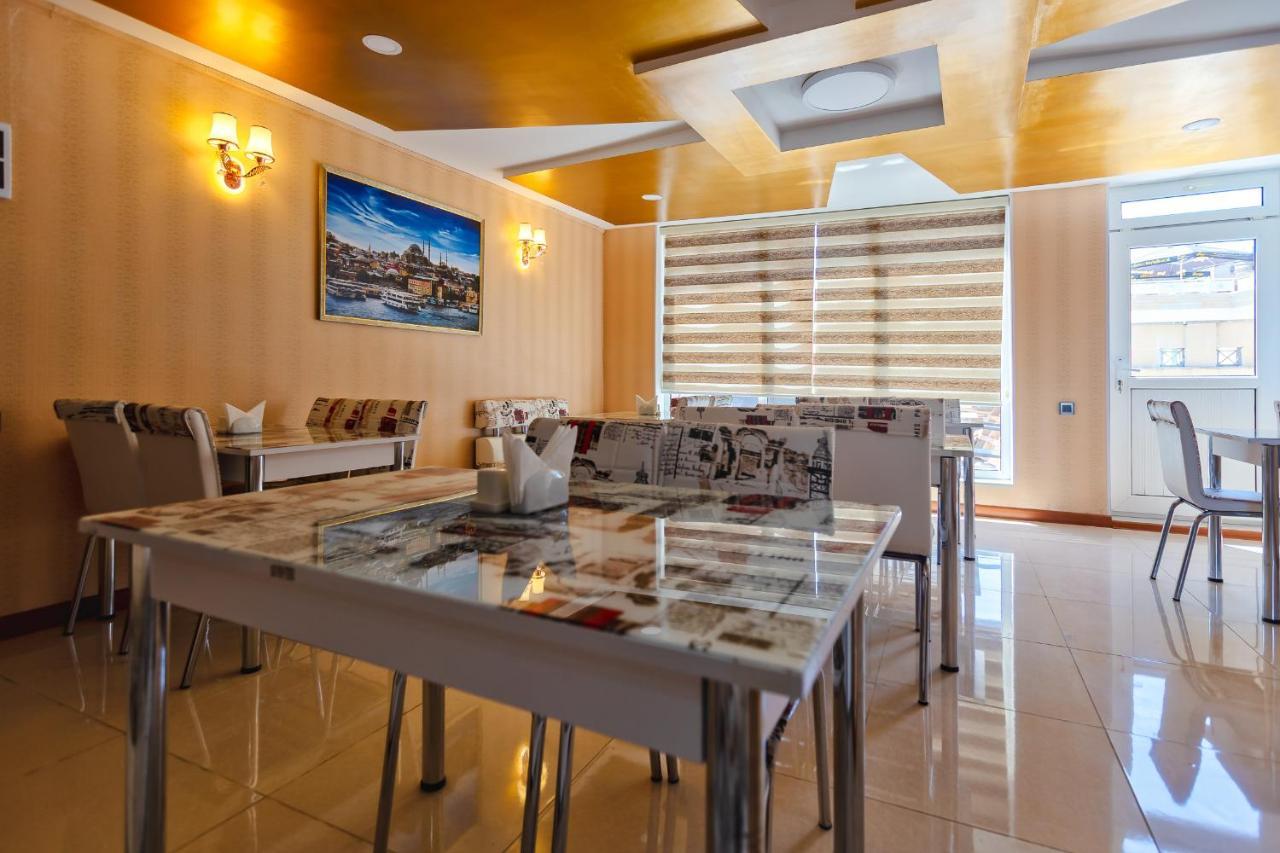 Golden Time Hotel Baky Esterno foto